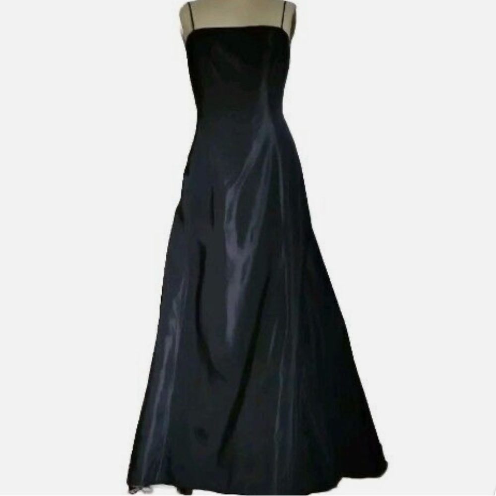 Elegant Black Evening Gown